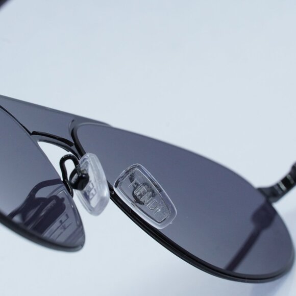 Fendi FE40072U-Y 01A Sunglasses Black Aviator Frame, Grey Lenses main image 5